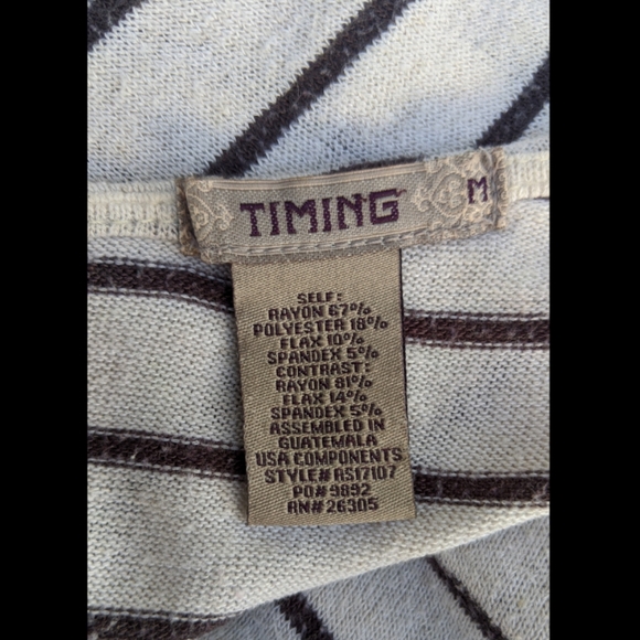 Timing V-Neck Short Sleeve Striped Tunic Medium - Picture 7 of 7